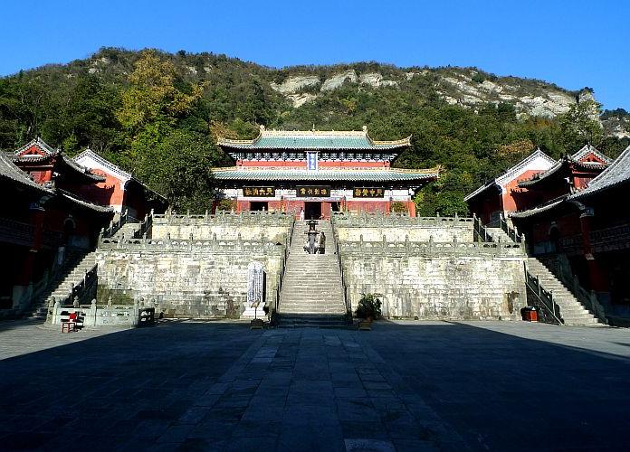 [Image: wudang-scen08.jpg]