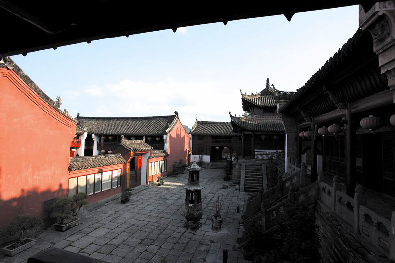 [Image: wudang_photo01.jpg]